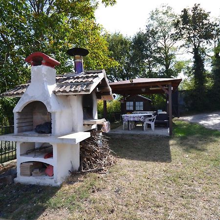 Casa Vacanze Mingos Lodio Di La Carpineta エクステリア 写真